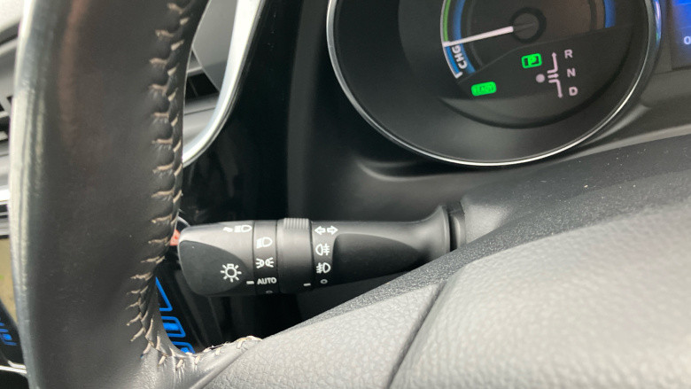 Toyota Auris 1.8 Hybrid Icon Tech TSS 5dr CVT Hybrid Estate